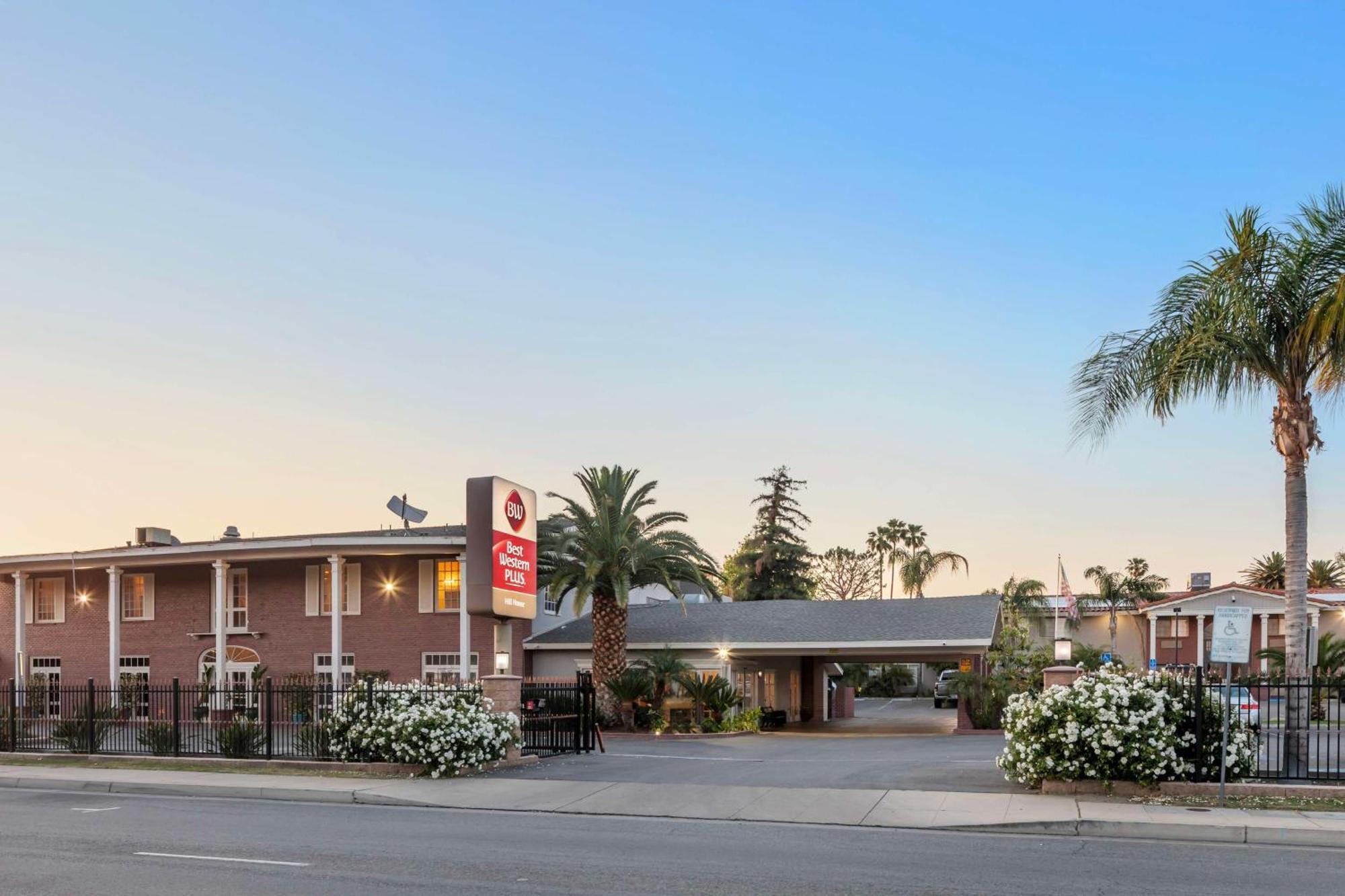 Best Western Plus Hill House Hotel Bakersfield Exterior photo