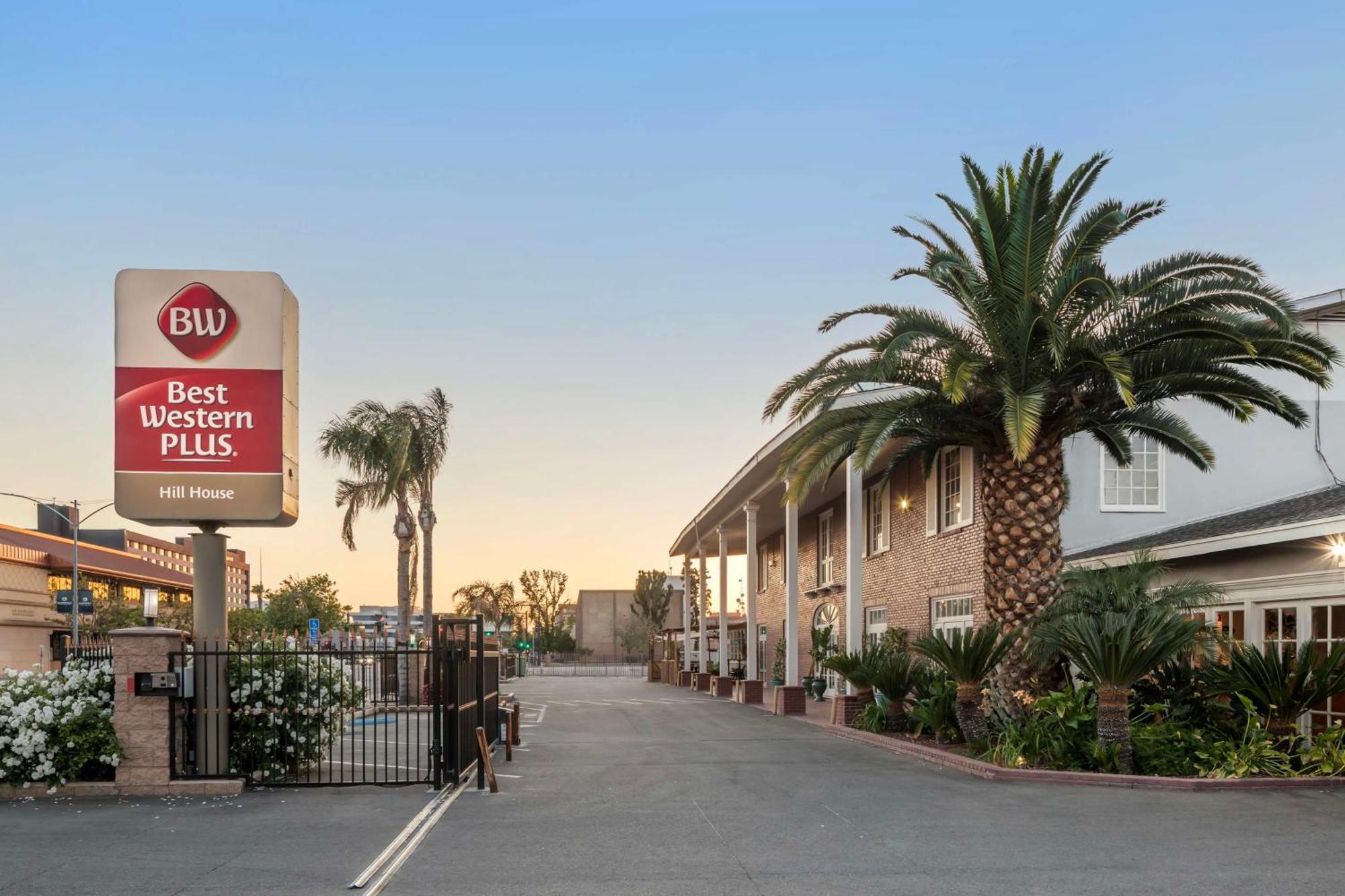 Best Western Plus Hill House Hotel Bakersfield Exterior photo